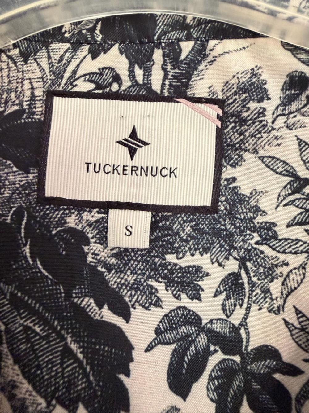 Tuckernuck Black Beige Toile Print Split Neck 3/4 Sleeve Blouse Side zip Size S - Picture 2 of 13